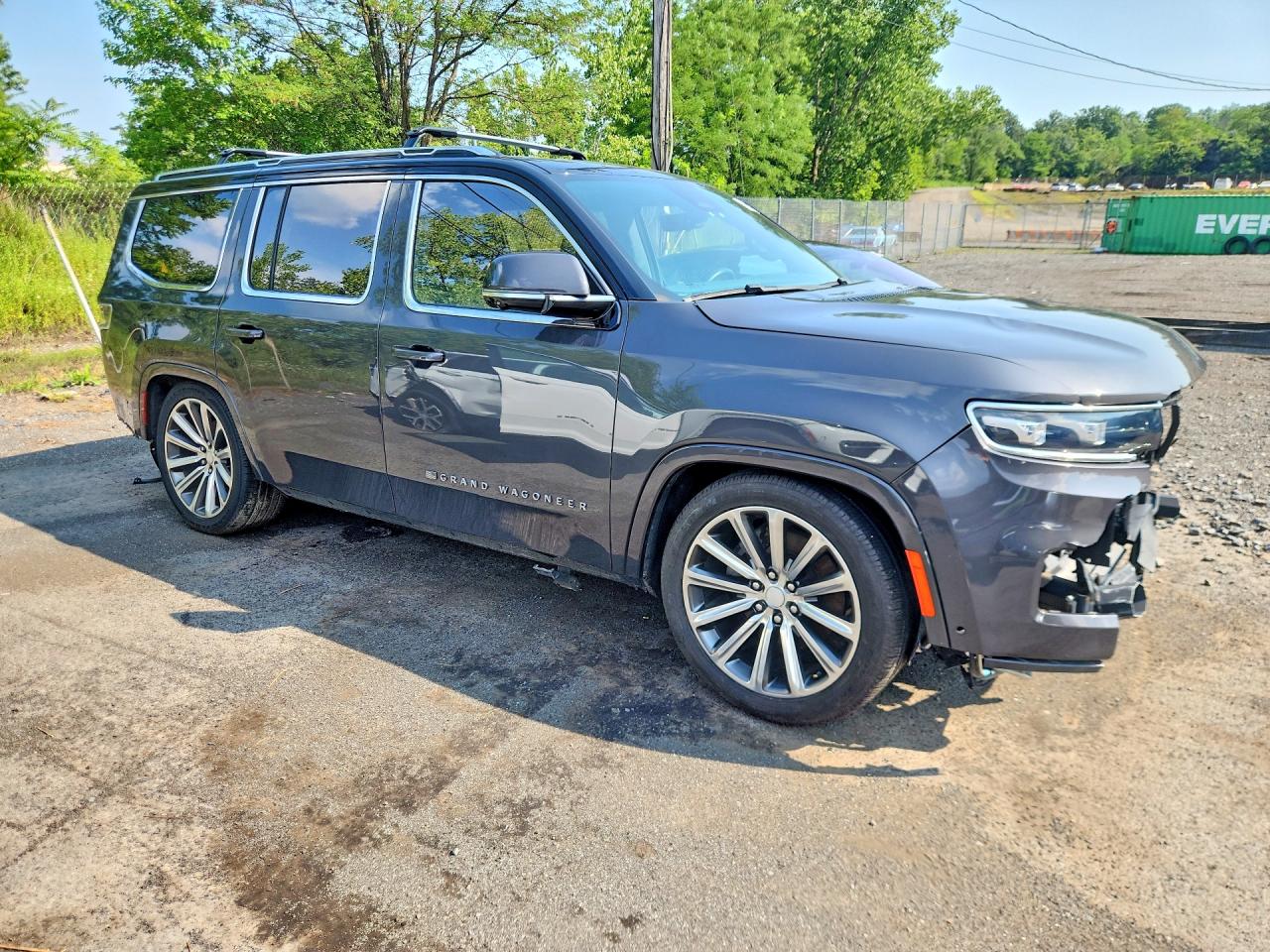 2022 Jeep Grand wagoneer VIN 1C4SJVFJ4NS110712 COPART salvage auction — Front End, NJ - CERT OF TITLE-SALVAGE, sold $12,800 on 2026-09-03 (photo 4)