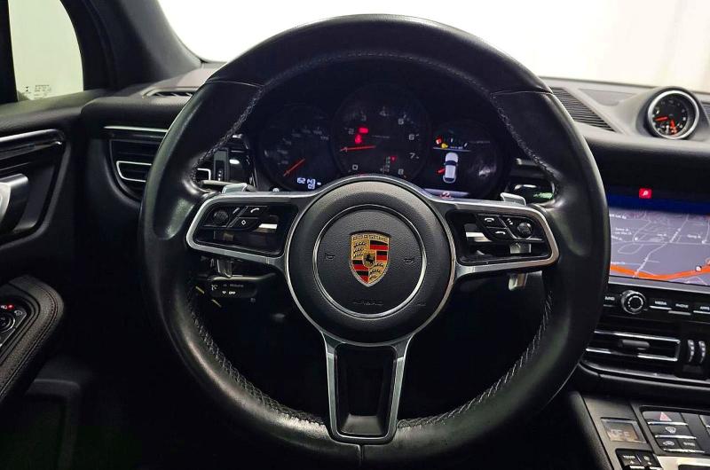 2021 Porsche Macan VIN WP1AA2A57MLB08979 COPART salvage auction — NORMAL WEAR, MA - CERTIFICATE OF TITLE (P), sold $17,900 on 2026-08-18 (photo 8)
