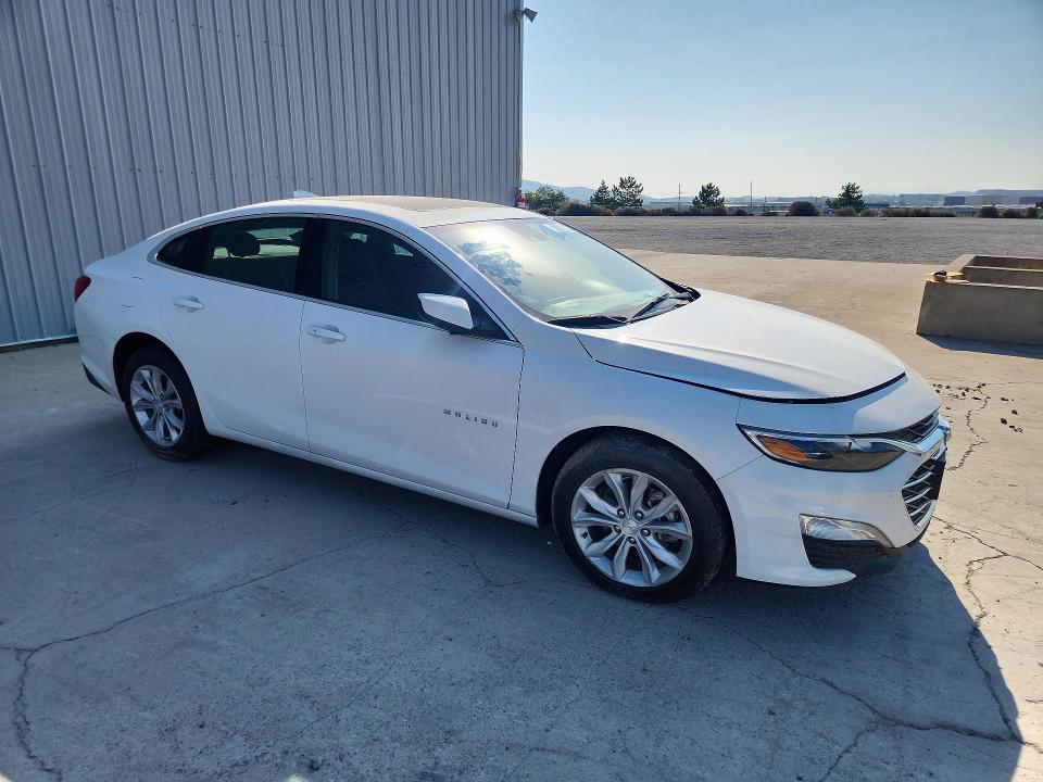2024 Chevrolet Malibu limited VIN 1G1ZD5ST4RF222382 COPART salvage auction — MINOR DENT/SCRATCHES, Nv - Certificate Of Title, sold $15,507 on 2026-08-25 (photo 4)