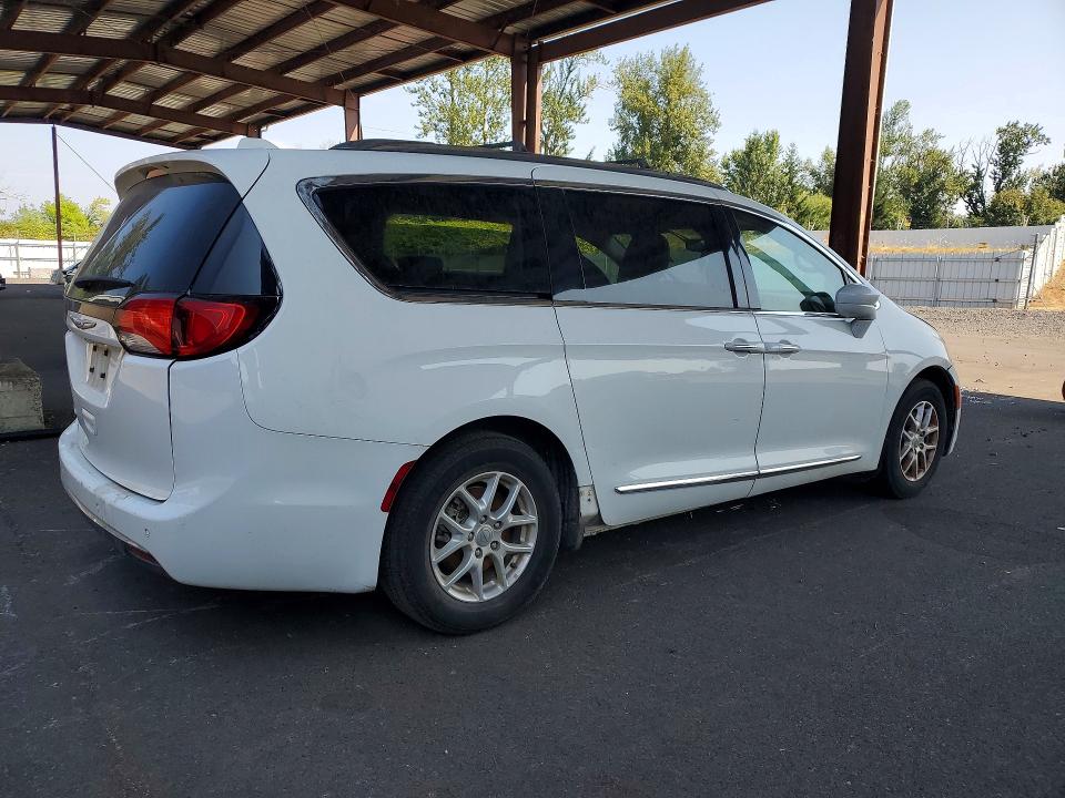 2020 Chrysler Pacifica VIN 2C4RC1BG1LR275238 COPART salvage auction — NORMAL WEAR, Or - Certificate Of Title, sold $2,100 on 2026-09-06 (photo 3)
