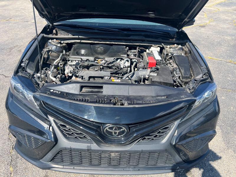 2021 Toyota Camry VIN 4T1G11AKXMU589392 COPART salvage auction — MINOR DENT/SCRATCHES, Tx - Cert Of Title-Rebuilt Salvage (P), sold $11,300 on 2026-08-25 (photo 8)