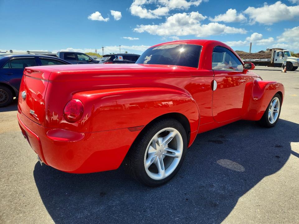 2003 Chevrolet Ssr VIN 1GCES14P33B102639 COPART salvage auction — NORMAL WEAR, HI - CERTIFICATE OF TITLE, sold $7,200 on 2026-09-04 (photo 3)