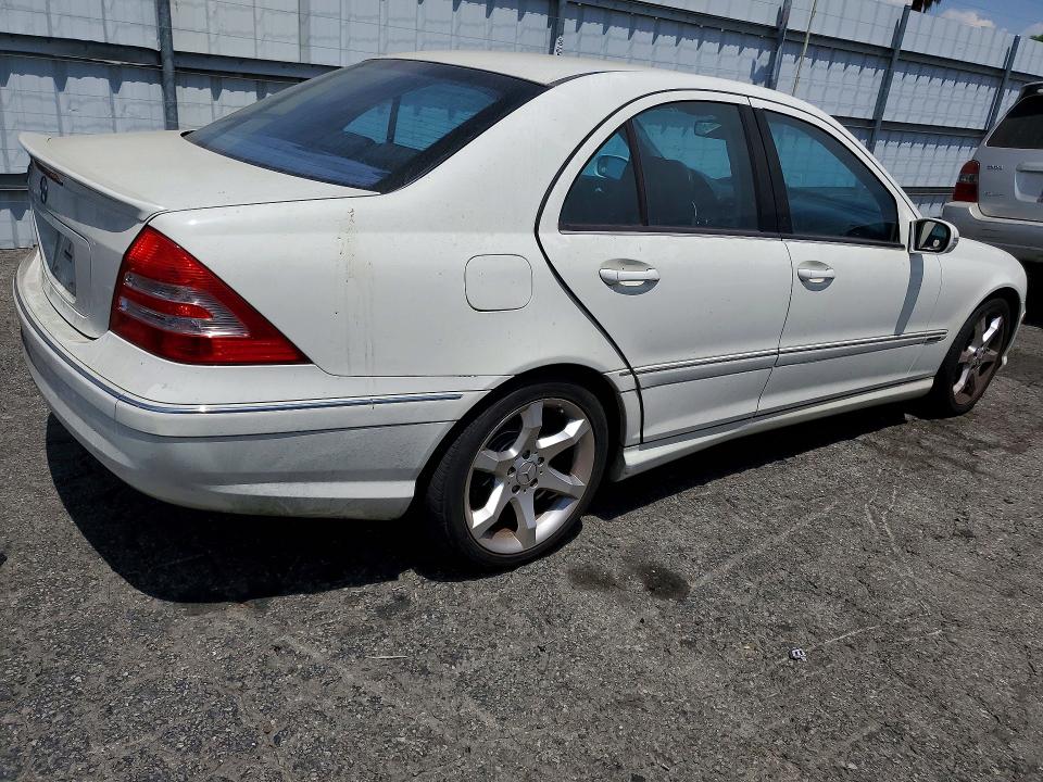 2007 Mercedes-benz C class VIN WDBRF52H07F917130 COPART salvage auction — FRONT END, CA - SALVAGE CERTIFICATE, sold $325 on 2026-08-20 (photo 3)
