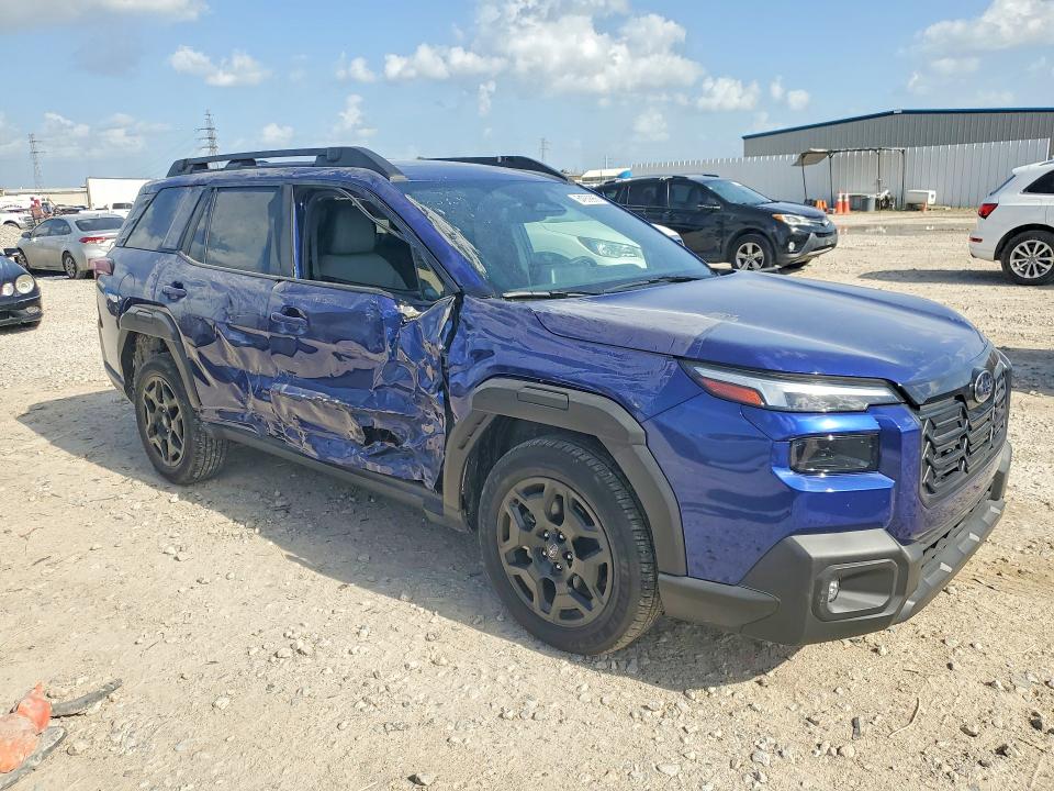 2026 Subaru Outback VIN JF2BUPDD0TY473228 COPART salvage auction — SIDE, Fl - Cert Of Title Slvg Rebuildable, sold $14,300 on 2026-09-22 (photo 4)