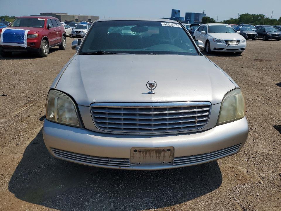 2005 Cadillac De ville VIN 1G6KD54Y25U266648 COPART salvage auction — REAR END, Ia - Certificate Of Title, sold $475 on 2026-08-21 (photo 5)