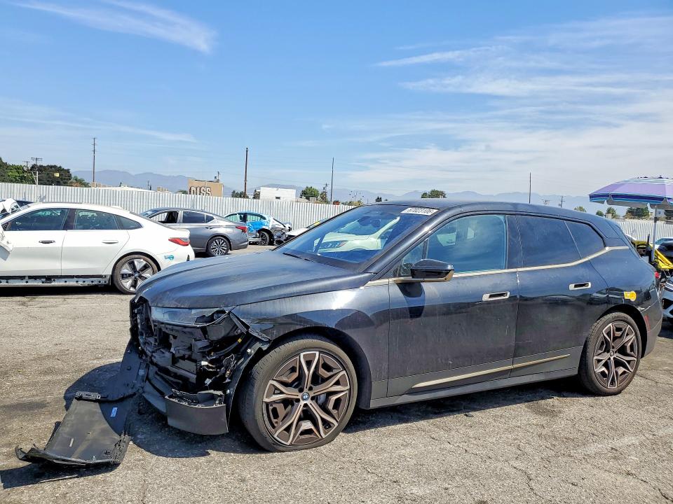 2022 BMW Ix VIN WB523CF08NCK54792 — COPART salvage auction photo