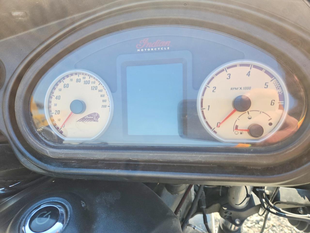2017 Indian motorcycle co. Chieftain VIN 56KTCDAA0H3342605 COPART salvage auction — Front End, WA - BILL OF SALE, sold $775 on 2026-09-03 (photo 7)