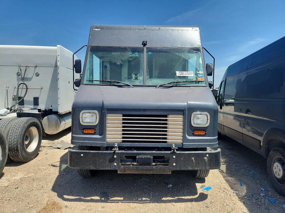 2021 Ford F59 VIN 1F65F5KNXM0A01904 COPART salvage auction — MINOR DENT/SCRATCHES, TX - CERTIFICATE OF TITLE, sold $23,000 on 2026-09-15 (photo 5)