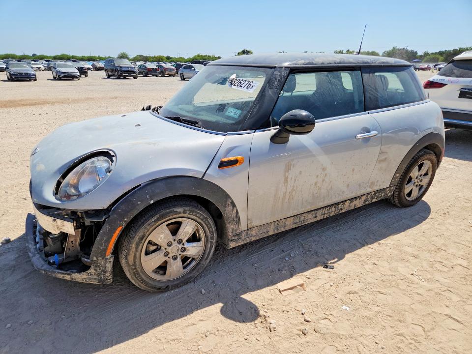 2015 Mini Cooper VIN WMWXM5C52FT942028 COPART salvage auction — FRONT END, Tx - Certificate Of Title, sold $400 on 2026-09-10 (photo 1)