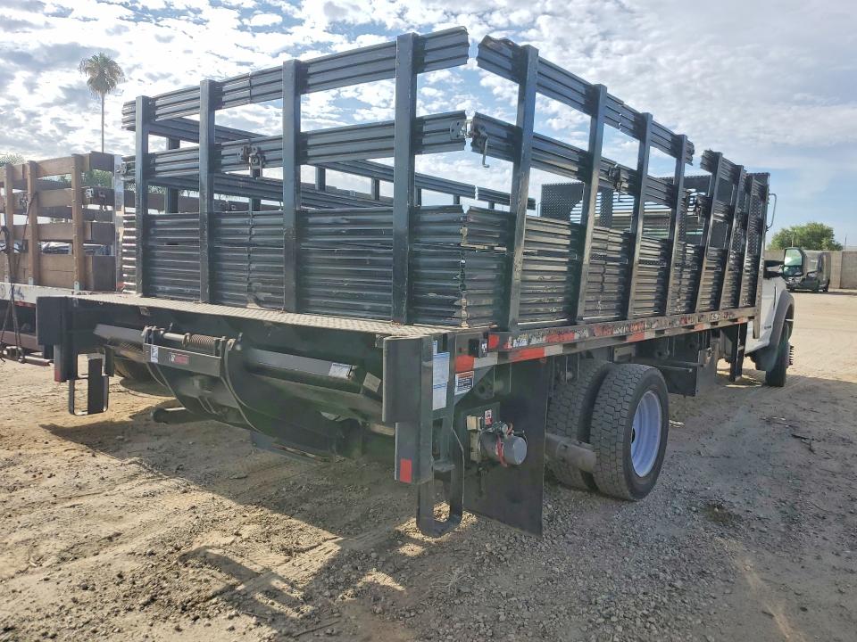 2018 Ford F550 VIN 1FDUF5GT7JEB31181 COPART salvage auction — MINOR DENT/SCRATCHES, IN - DIS/DLR/EXP ONLY CLEAN TITLE, sold $15,000 on 2026-09-01 (photo 3)