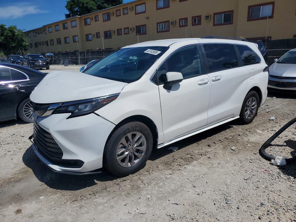 2026 Toyota Sienna VIN 5TDKSKFC7TS231527 — COPART salvage auction photo