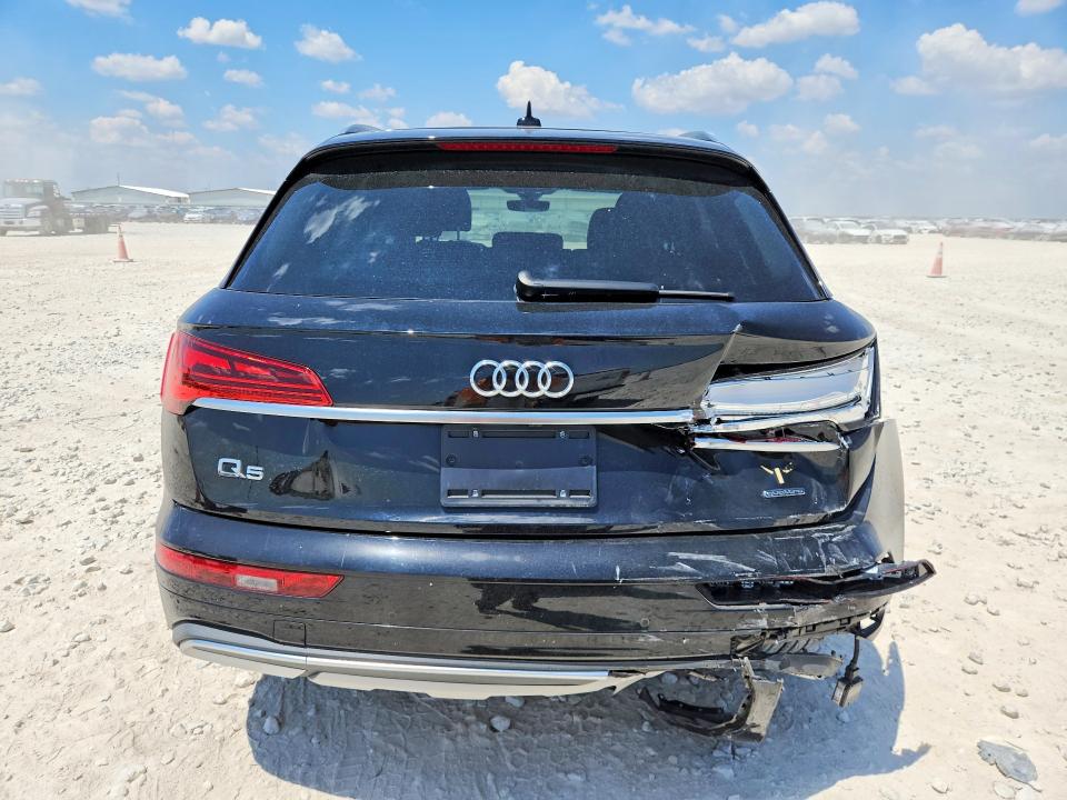 2021 Audi Q5 VIN WA1BAAFY2M2035653 COPART salvage auction — REAR END, TX - SALVAGE VEHICLE TITLE, sold $12,300 on 2026-08-20 (photo 6)