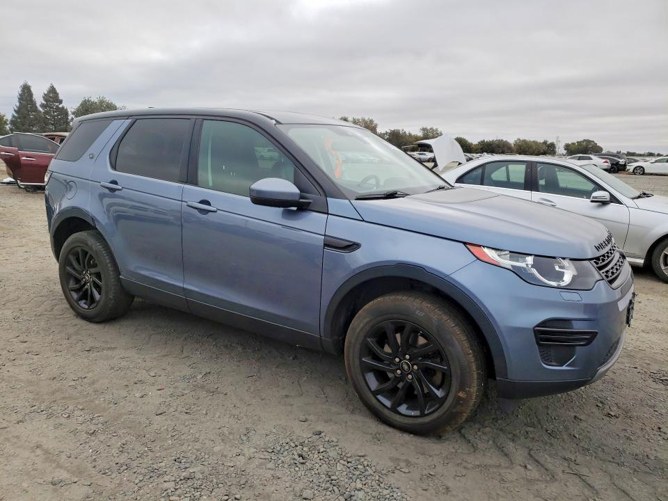 2018 Land rover Discovery VIN SALCP2RX5JH733127 COPART salvage auction — SIDE, CA - DIS/DLR/EXP ONLY CLEAN TITLE, sold $1,750 on 2026-09-03 (photo 4)