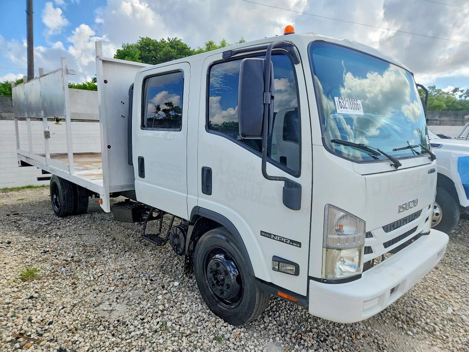 2019 Isuzu VIN 54DC4J1B2KS800261 COPART salvage auction — MINOR DENT/SCRATCHES, Fl - Certificate Of Title (P), sold $7,800 on 2026-09-10 (photo 4)