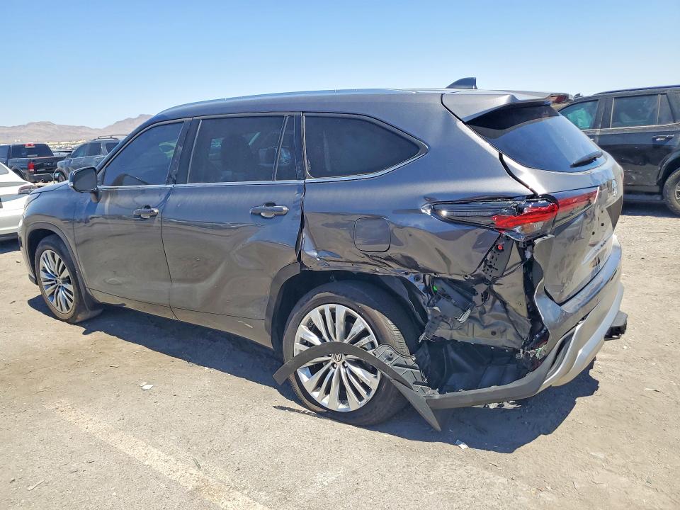 2025 Toyota Highlander VIN 5TDEBRCH7SS646691 COPART salvage auction — REAR END, Nv - Salvage Title, sold $23,600 on 2026-08-27 (photo 2)