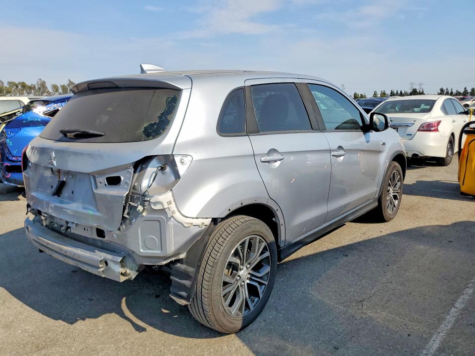 2017 Mitsubishi VIN JA4AP3AW7HZ019599 COPART salvage auction — REAR END, Salvage Title, sold $2,750 on 2026-09-01 (photo 3)