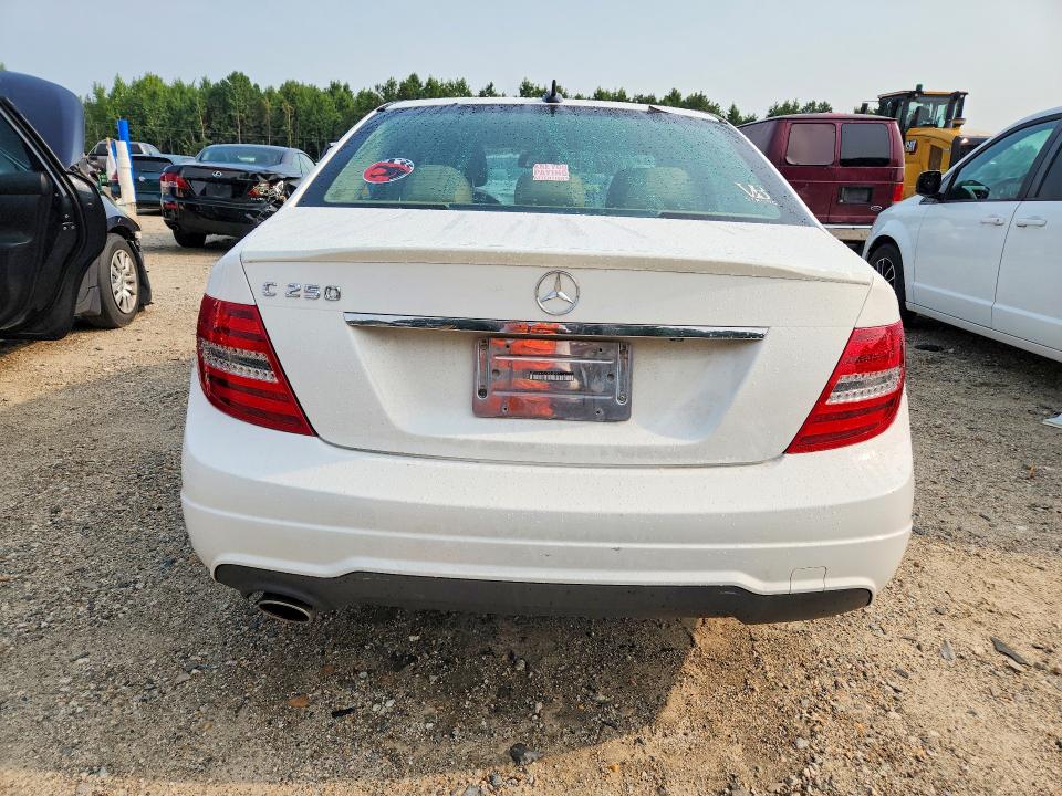2013 Mercedes-benz C-klasse VIN WDDGF4HB3DR268557 COPART salvage auction — WATER/FLOOD, VA - CERT OF TITLE-FLOOD, sold $2,250 on 2026-08-18 (photo 6)