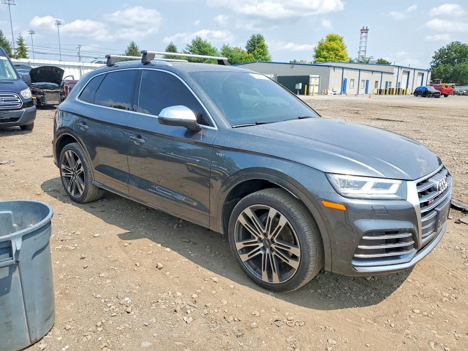 2018 Audi Sq5 VIN WA1A4AFY2J2009651 COPART salvage auction — MINOR DENT/SCRATCHES, Md - Certificate Of Title, sold $9,000 on 2026-08-21 (photo 4)