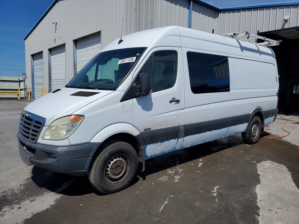 2012 Freightliner Sprinter 2500 VIN WDRPE8CC7C5624891 COPART salvage auction — REAR END, OK - CERT OF TITLE-SALVAGE, sold $950 on 2026-09-30 (photo 1)