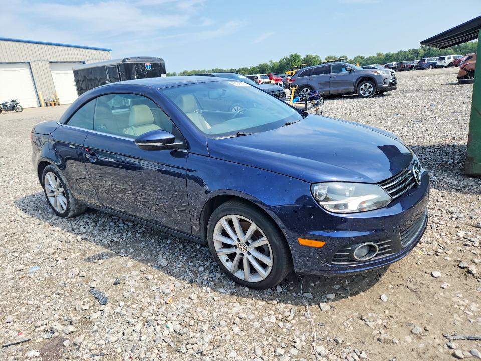 2012 Volkswagen Eos VIN WVWBW7AHXCV014046 COPART salvage auction — WATER/FLOOD, Mo - Certificate Of Title, sold $1,695 on 2026-08-12 (photo 4)