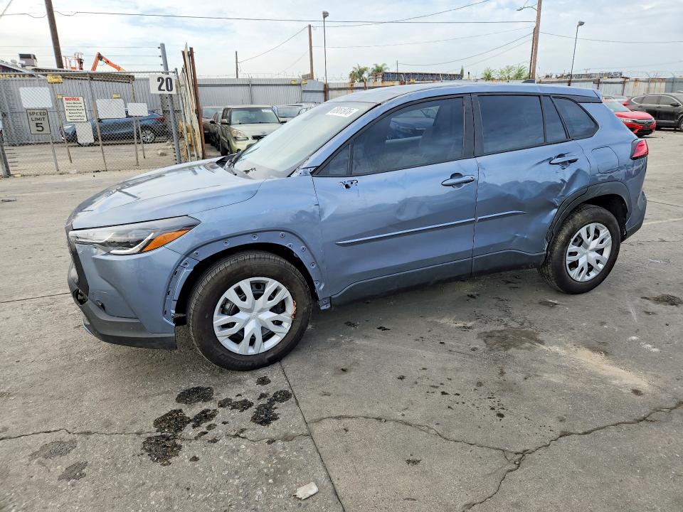 2022 Toyota Corolla cross VIN 7MUAAAAG4NV027425 COPART salvage auction — ROLLOVER, Ca - Salvage Certificate, sold $475 on 2026-08-31 (photo 1)