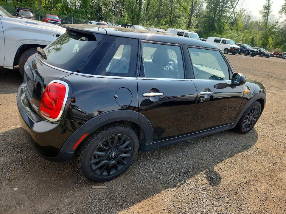 2019 Mini Cooper VIN WMWXU1C5XK2F81871 COPART salvage auction — WATER/FLOOD, CT - CERT OF TITLE-FLOOD SALVAGE, sold $1,550 on 2026-08-18 (photo 3)