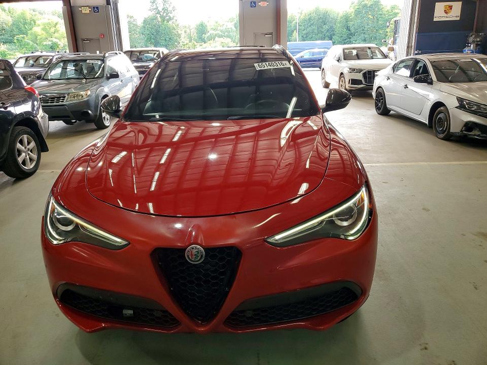 2019 Alfa romeo Stelvio VIN ZASPAKBN7K7C53964 COPART salvage auction — FRONT END, WV - CERTIFICATE OF TITLE (P), sold $9,200 on 2026-08-17 (photo 5)