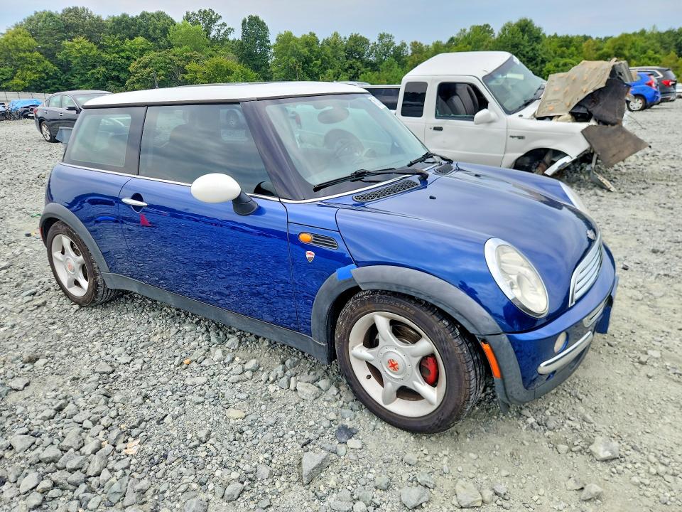 2003 Mini Cooper VIN WMWRC33483TC41063 COPART salvage auction — FRONT END, NC - DEALER ONLY CLEAN TITLE, sold $150 on 2026-08-19 (photo 4)