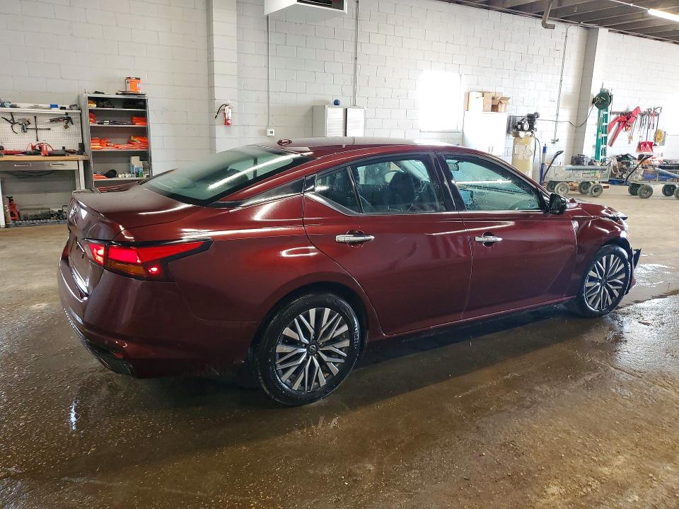 2025 Nissan Altima VIN 1N4BL4DV2SN350111 COPART salvage auction — FRONT END, IL - CERTIFICATE OF TITLE (P), sold $10,900 on 2026-09-02 (photo 3)
