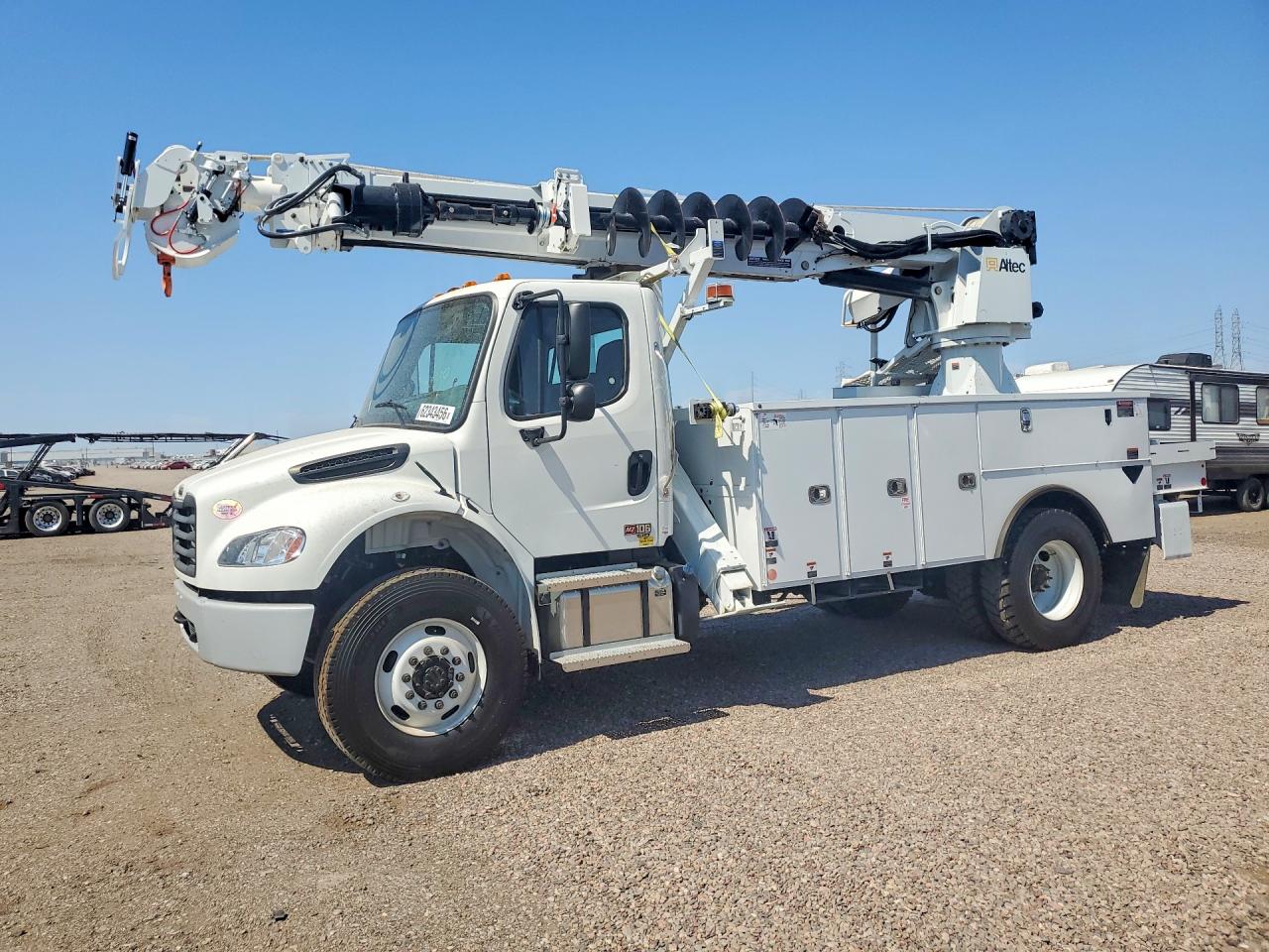 2025 Freightliner M2 VIN 1FVDCXFC7SHVJ8621 — COPART salvage auction photo