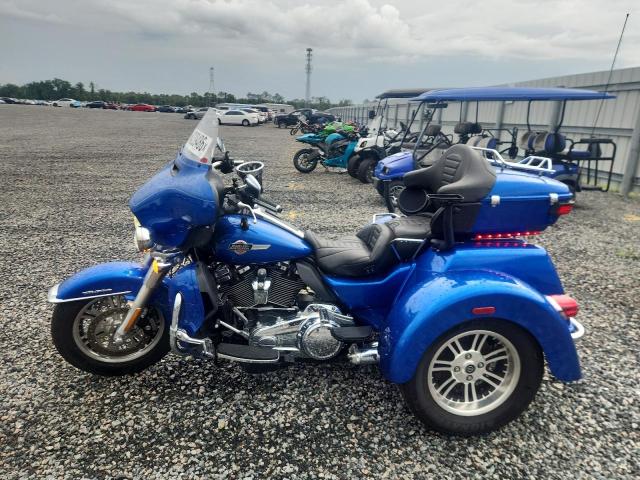 2024 Harley-davidson Flhtcutg VIN 1HD1MAF17RB857964 COPART salvage auction — NORMAL WEAR, ID - SALVAGE CERTIFICATE OF TITLE, sold $9,100 on 2026-09-01 (photo 3)