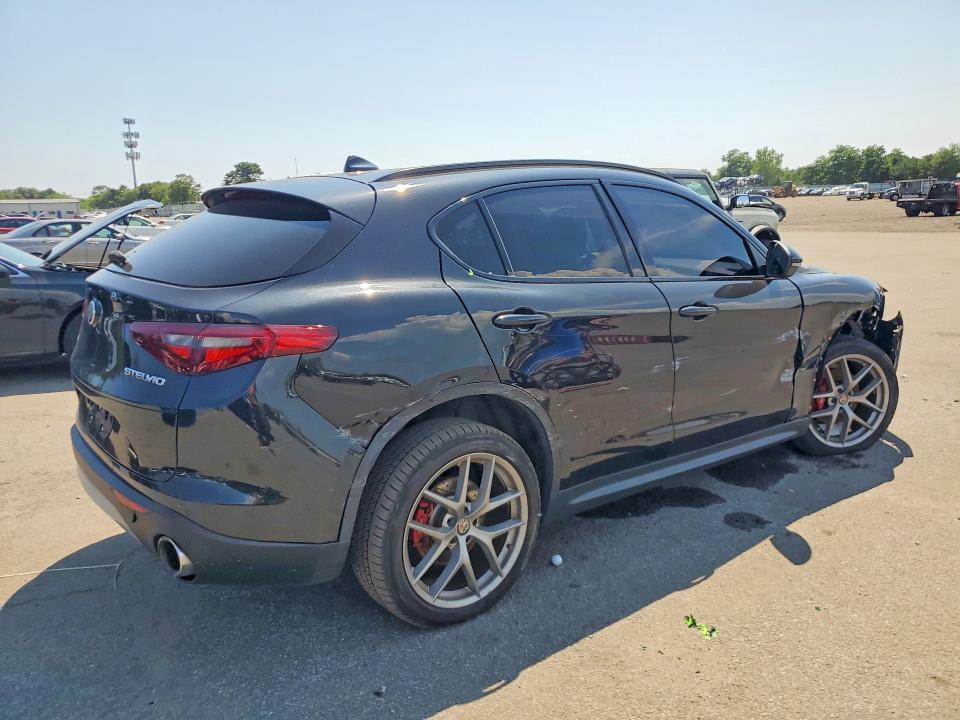 2018 Alfa romeo Stelvio VIN ZASFAKNN5J7B73309 COPART salvage auction — FRONT END, Ny - Certificate Of Title, sold $1,250 on 2026-08-12 (photo 3)