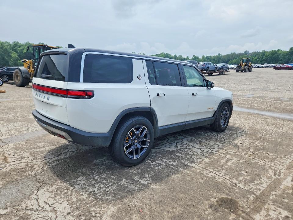 2023 Rivian R1s VIN 7PDSGABA3PN019549 COPART salvage auction — SIDE, PA - CERTIFICATE OF SALVAGE, sold $24,600 on 2026-09-10 (photo 3)