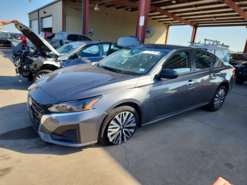 2025 Nissan Altima VIN 1N4BL4DV0SN388582 — COPART salvage auction photo