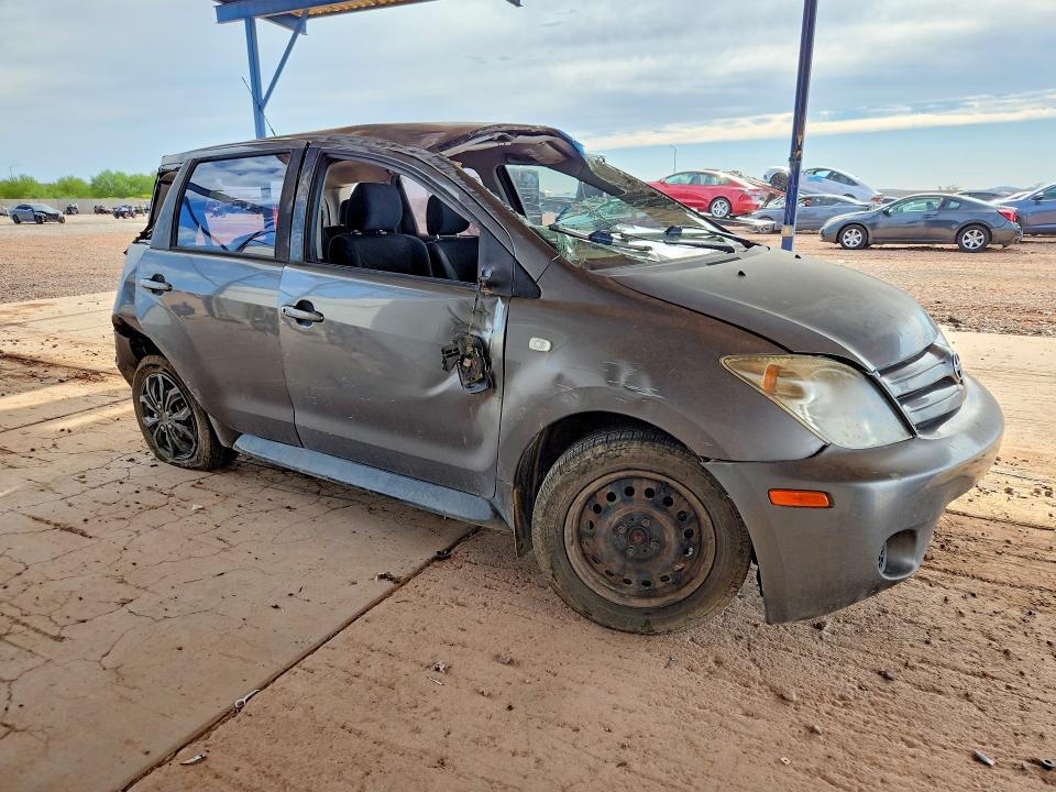 2005 Scion Xa VIN JTKKT624250128548 COPART salvage auction — ROLLOVER, AZ - CERT OF TITLE - SALVAGE, sold $175 on 2026-10-01 (photo 4)