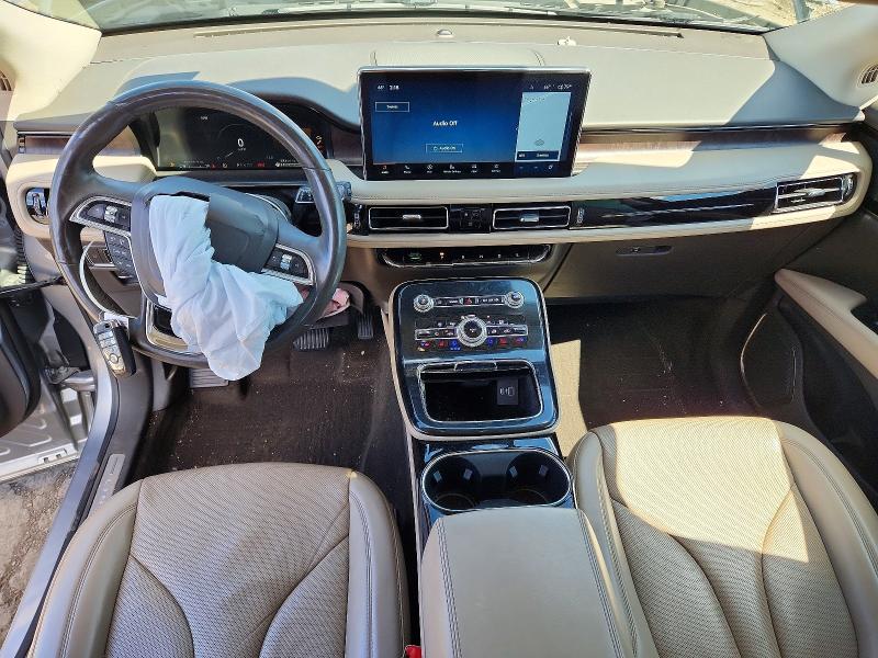 2022 Lincoln Nautilus VIN 2LMPJ8K94NBL07117 COPART salvage auction — FRONT END, Mi - Dealer Only Clean Title, sold $2,550 on 2026-10-02 (photo 8)
