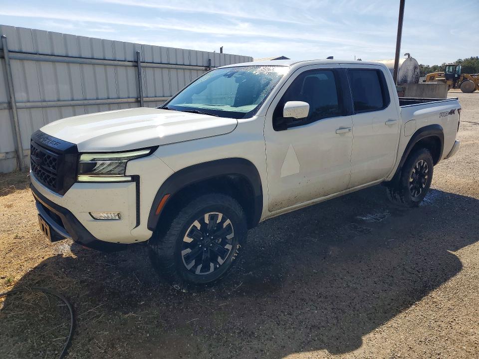 2024 Nissan Navara (frontier) VIN 1N6ED1EK1RN637034 COPART salvage auction — MINOR DENT/SCRATCHES, Ca - Certificate Of Title (P), sold $22,400 on 2026-08-19 (photo 1)