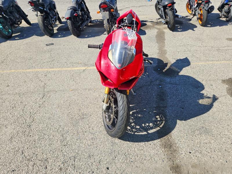 2018 Ducati Panigale VIN ZDMDAGNW0JB000434 COPART salvage auction — WATER/FLOOD, Ca - Salvage Certificate, sold $5,200 on 2026-09-03 (photo 5)