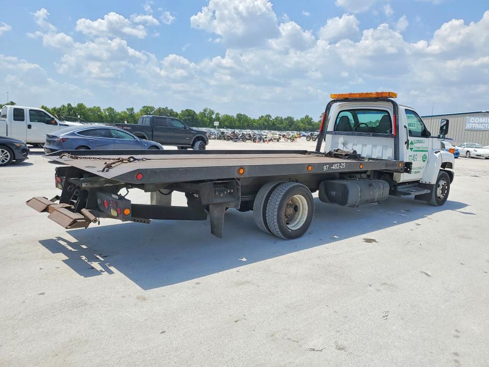 2005 Gmc C5500 VIN 1GDG5C1E65F904544 COPART salvage auction — NORMAL WEAR, Tx - Certificate Of Title, sold $15,000 on 2026-09-15 (photo 3)