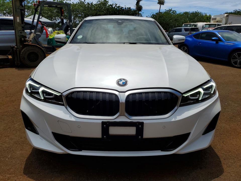 2026 BMW 3 series VIN 3MW89CW05T8F96070 COPART salvage auction — SIDE, Hi - Certificate Of Title, sold $23,700 on 2026-08-24 (photo 5)