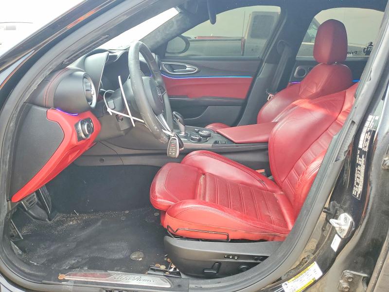 2018 Alfa romeo Giulia VIN ZARFAECN7J7566988 COPART salvage auction — REAR END, TX, sold $4,300 on 2026-10-02 (photo 7)