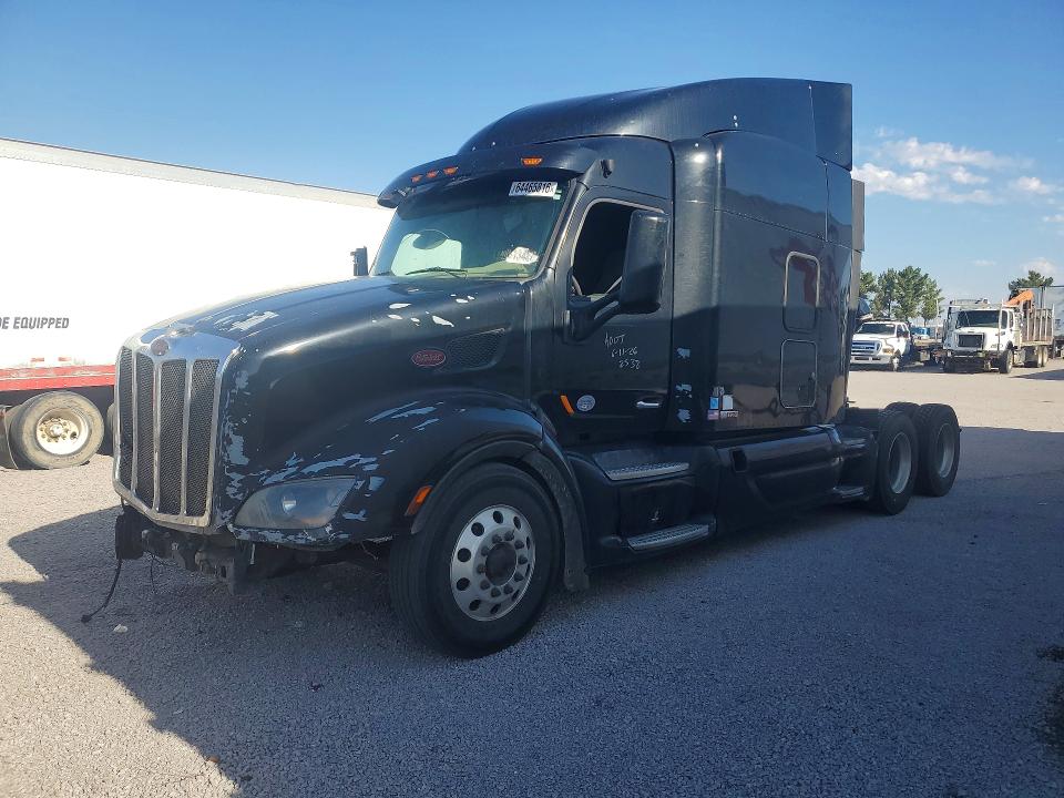 2017 Peterbilt 579 VIN 1XPBD49X9HD445828 — COPART salvage auction photo