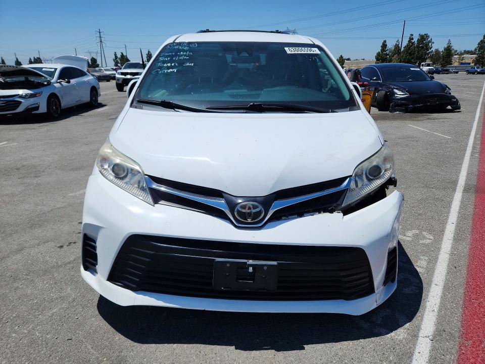 2018 Toyota Sienna VIN 5TDKZ3DC4JS908082 COPART salvage auction — FRONT END, CA - SALVAGE CERTIFICATE, sold $4,000 on 2026-08-27 (photo 5)