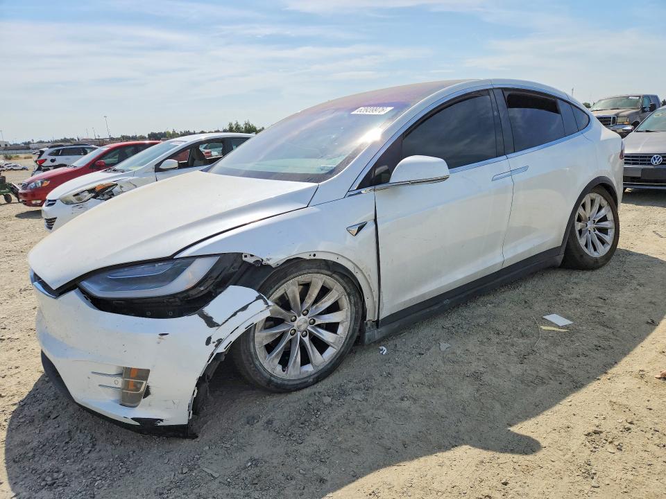 2020 Tesla Model x VIN 5YJXCAE29LF249327 — COPART salvage auction photo