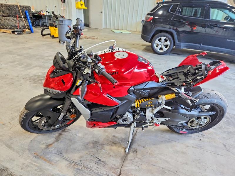 2024 Ducati Streetfighter VIN ZDMFAKYW7RB007691 COPART salvage auction — FRONT END, NY - MV-907A SALVAGE CERTIFICATE, sold $4,050 on 2026-09-14 (photo 3)