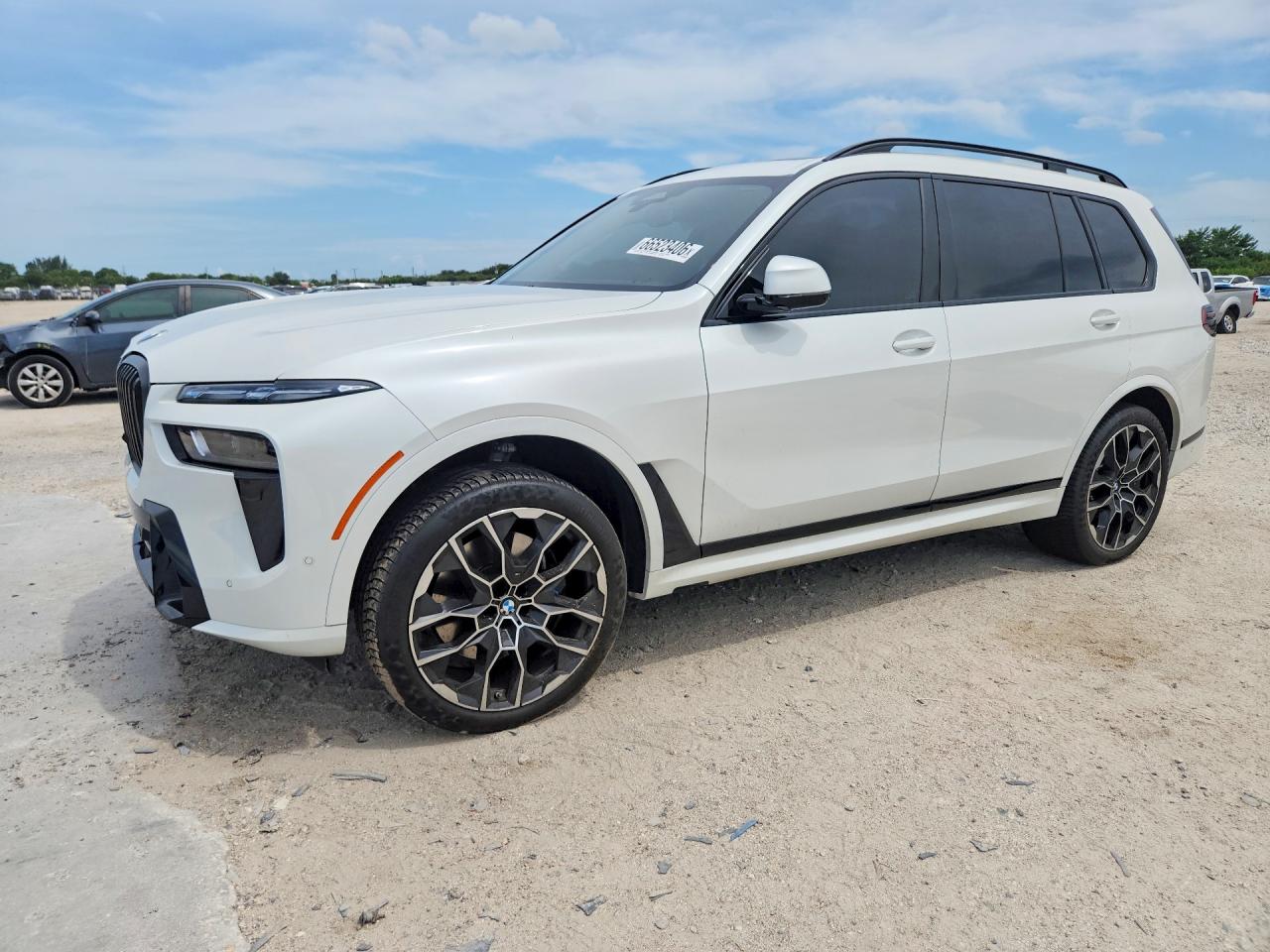 2024 BMW X7 VIN 5UX23EM08R9W19296 — COPART salvage auction photo