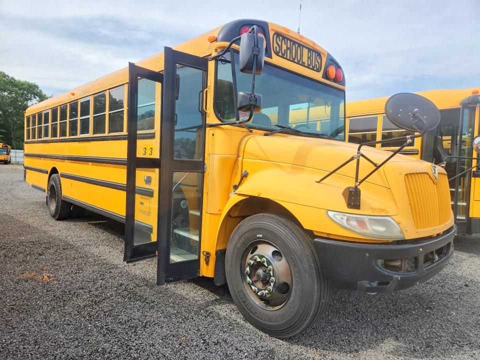 2014 Ic VIN 4DRBUAAN2EB787893 COPART salvage auction — NORMAL WEAR, Ri - Certificate Of Title, sold $2,000 on 2026-10-14 (photo 4)