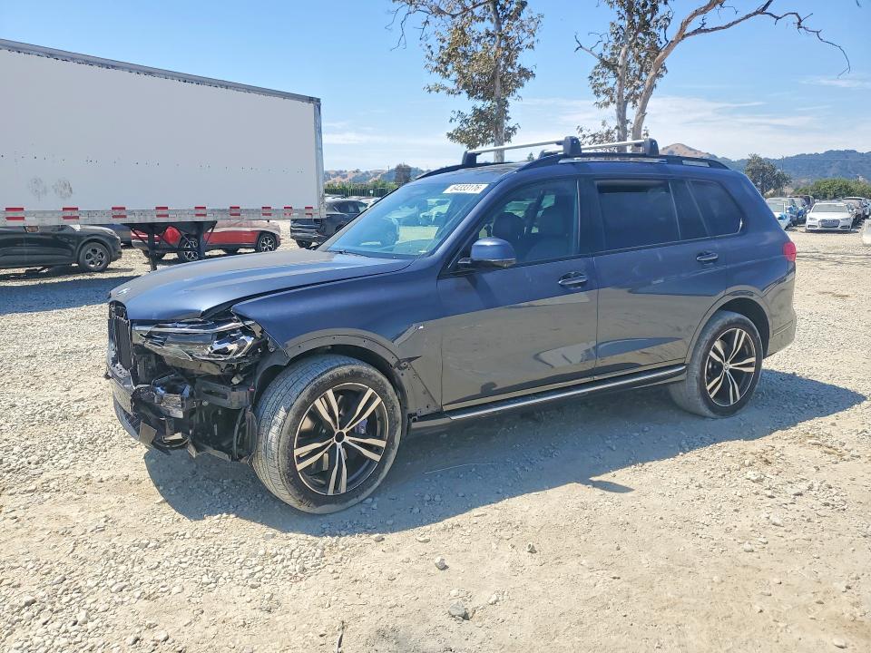 2021 BMW X7 VIN 5UXCW2C06M9E19606 — COPART salvage auction photo