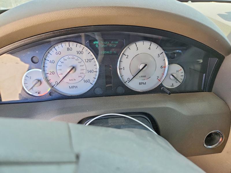 2008 Chrysler 300 VIN 2C3KA63H88H219875 COPART salvage auction — MINOR DENT/SCRATCHES, Tx - Certificate Of Title, sold $800 on 2026-09-10 (photo 9)
