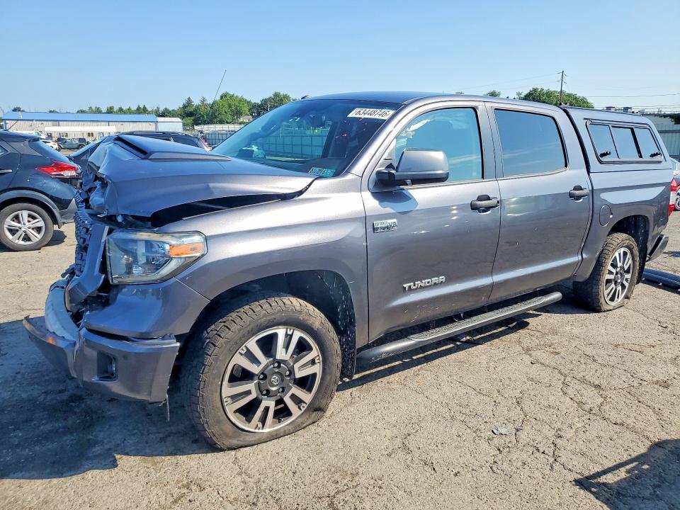 2018 Toyota Tundra VIN 5TFDY5F1XJX745659 — COPART salvage auction photo